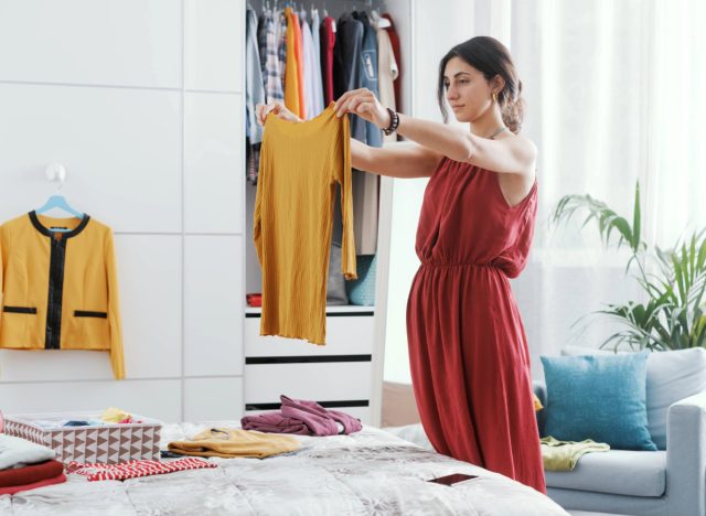 6 bài tập đứng loại bỏ mỡ lưng trong 30 ngày cho người trên 45 tuổi