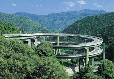 Đến Nhật Bản để chiêm ngưỡng những công trình cầu đường